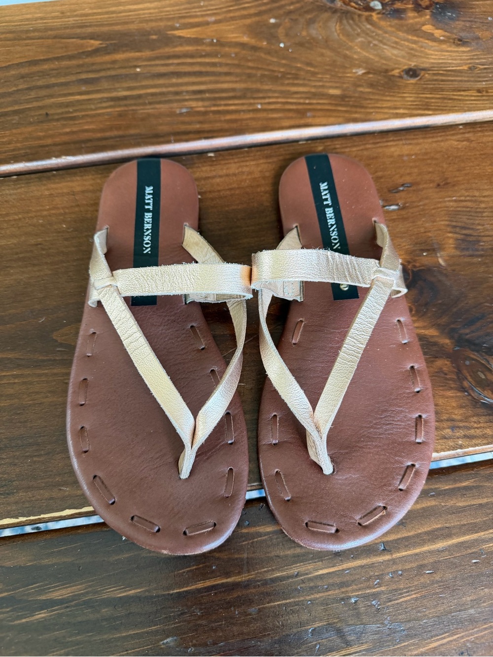 Matt Bernson Rose Gold Metallic Leather Strappy Flat Sandals Women’s Size 7